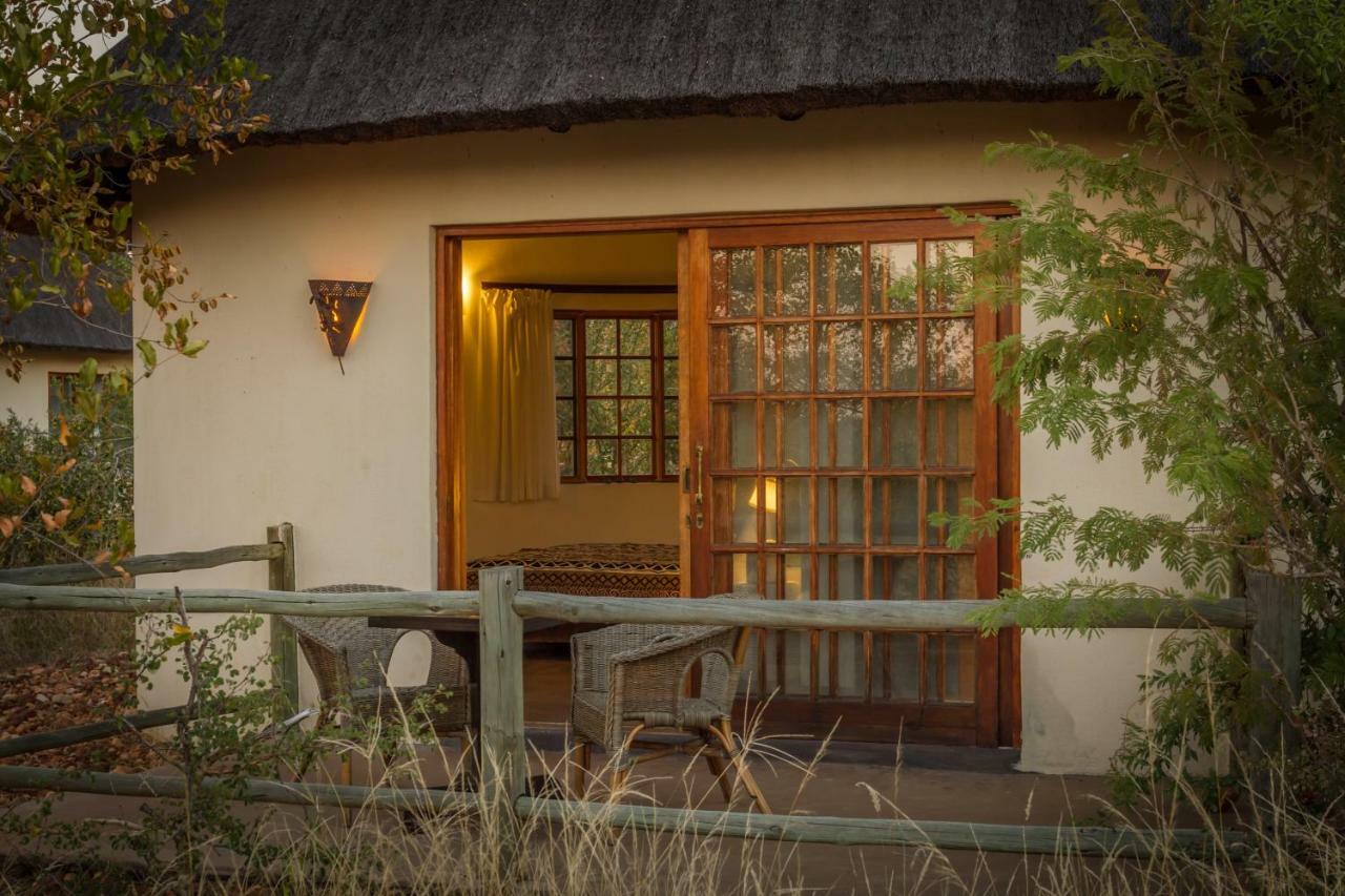 Mbizi Bush Lodge Grietjie Game Reserve Exteriör bild