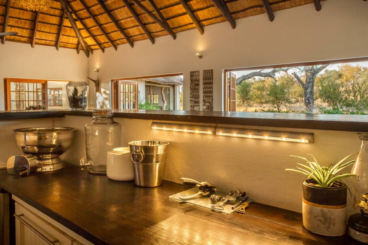 Mbizi Bush Lodge Grietjie Game Reserve Exteriör bild