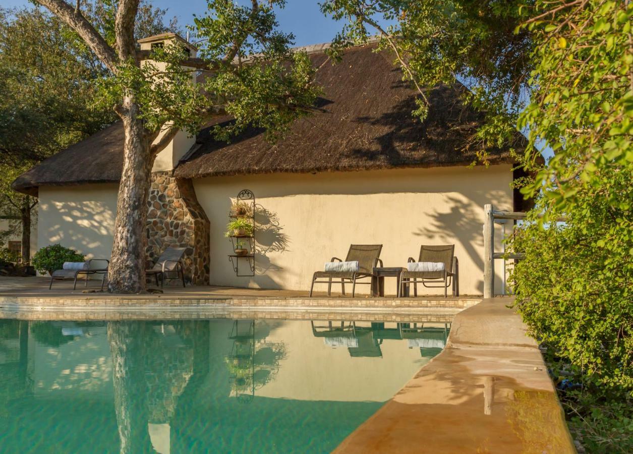 Mbizi Bush Lodge Grietjie Game Reserve Exteriör bild